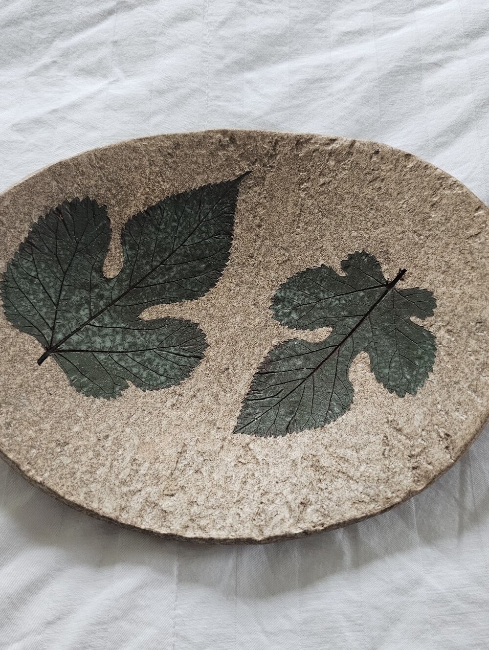 Petrified Forest Pottery Textured Stoneware Mulberry Leaf Bowl By Stephen Day